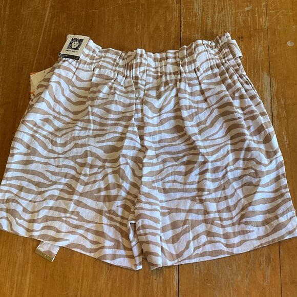 ANNE KLEIN New High Rise Linen Blend Animal Print Belted Shorts Tan White Size S - Picture 2 of 8